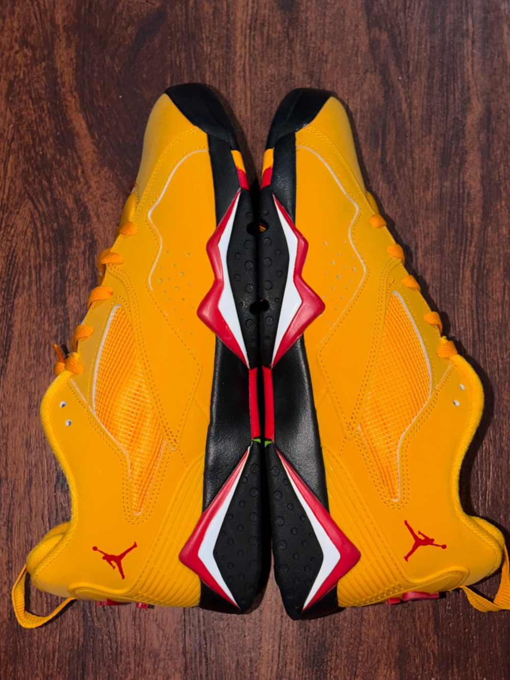 Jordan size 11 - Picture 11 of 13